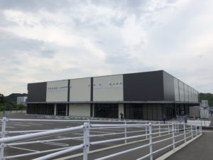 アイユーホーム八幡blog アルゾひびきの店見てきました 開店前 アイユーホーム